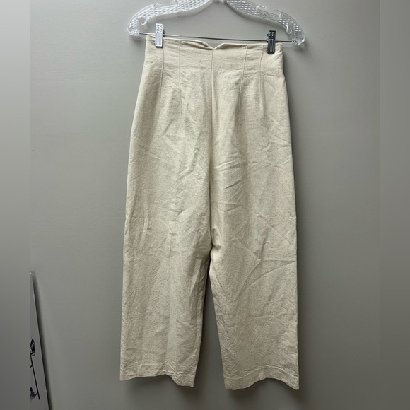 Zara Women’s Linen Paper Bag Pants - Picture 4 of 4